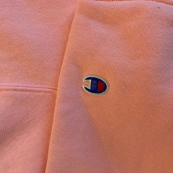 Champion Medium Reverse Weave Cropped Cut-off Hoodie in Pink - Picture 4 of 5